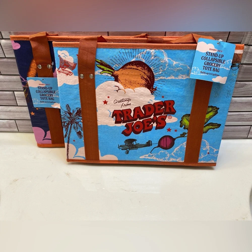 Trader Joes ❤️Stand Up Collapsible Tote Bag set of 2 NWT